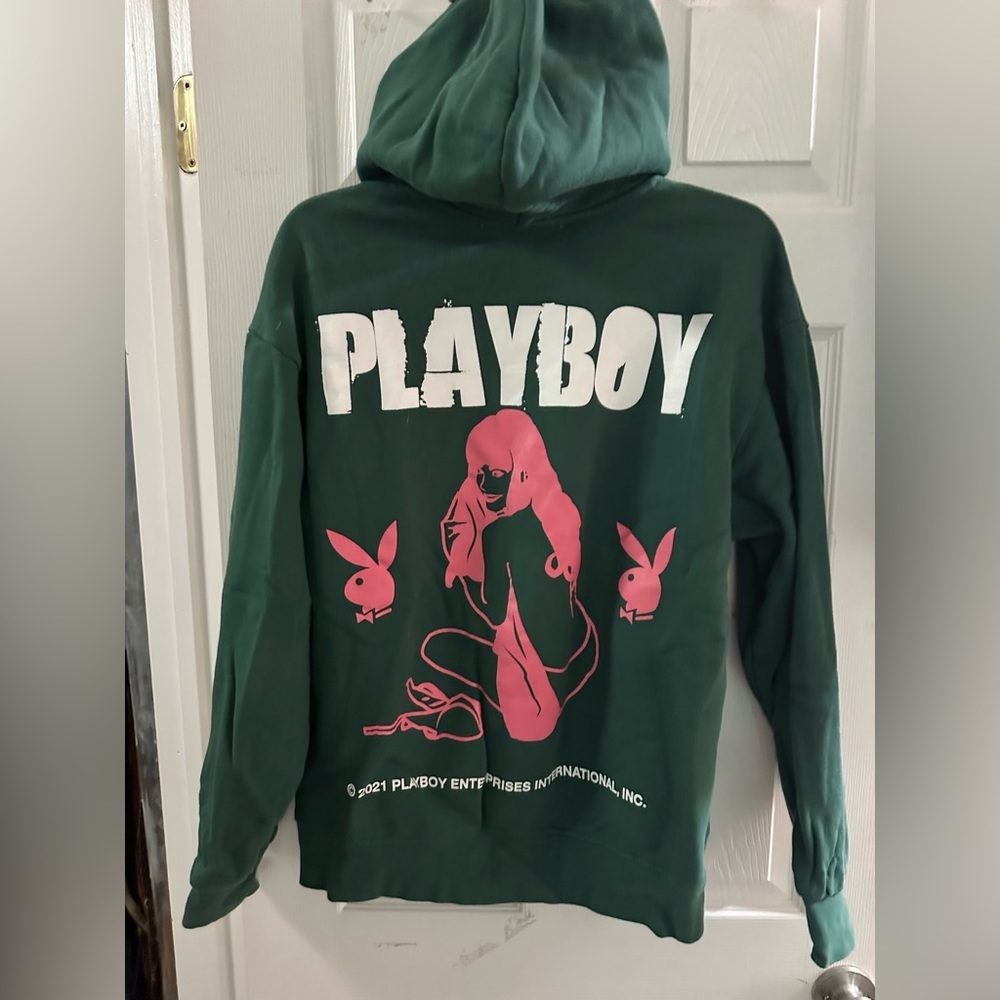 Green playboy set